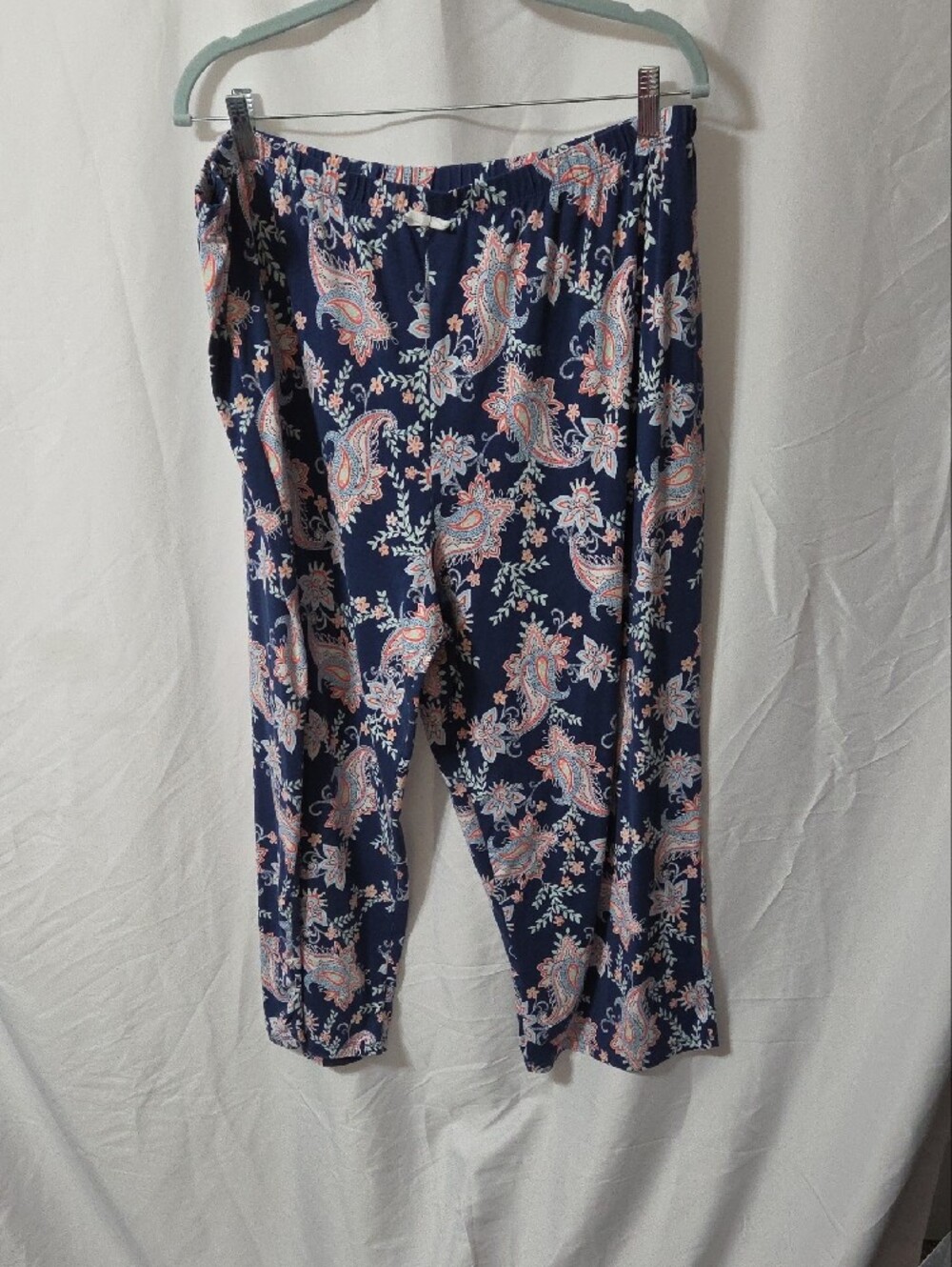 Blue, Pink & White Paisley Design 2 Piece Pajama Set, Size 2X, Like New Cond - Picture 7 of 9